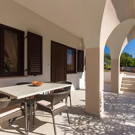 Apartmani Manzoni Punat Exterior photo