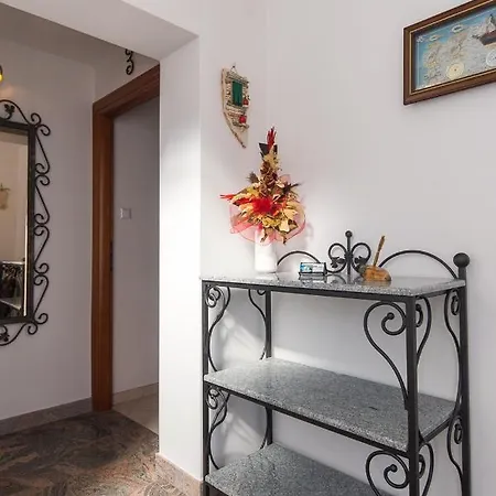 Apartmani Manzoni Punat Exterior photo