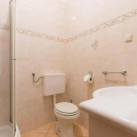 Apartmani Manzoni Punat Exterior photo